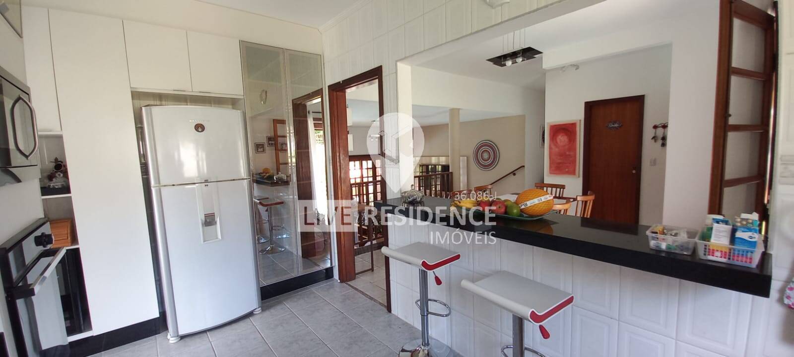 Casa à venda com 3 quartos, 260m² - Foto 8