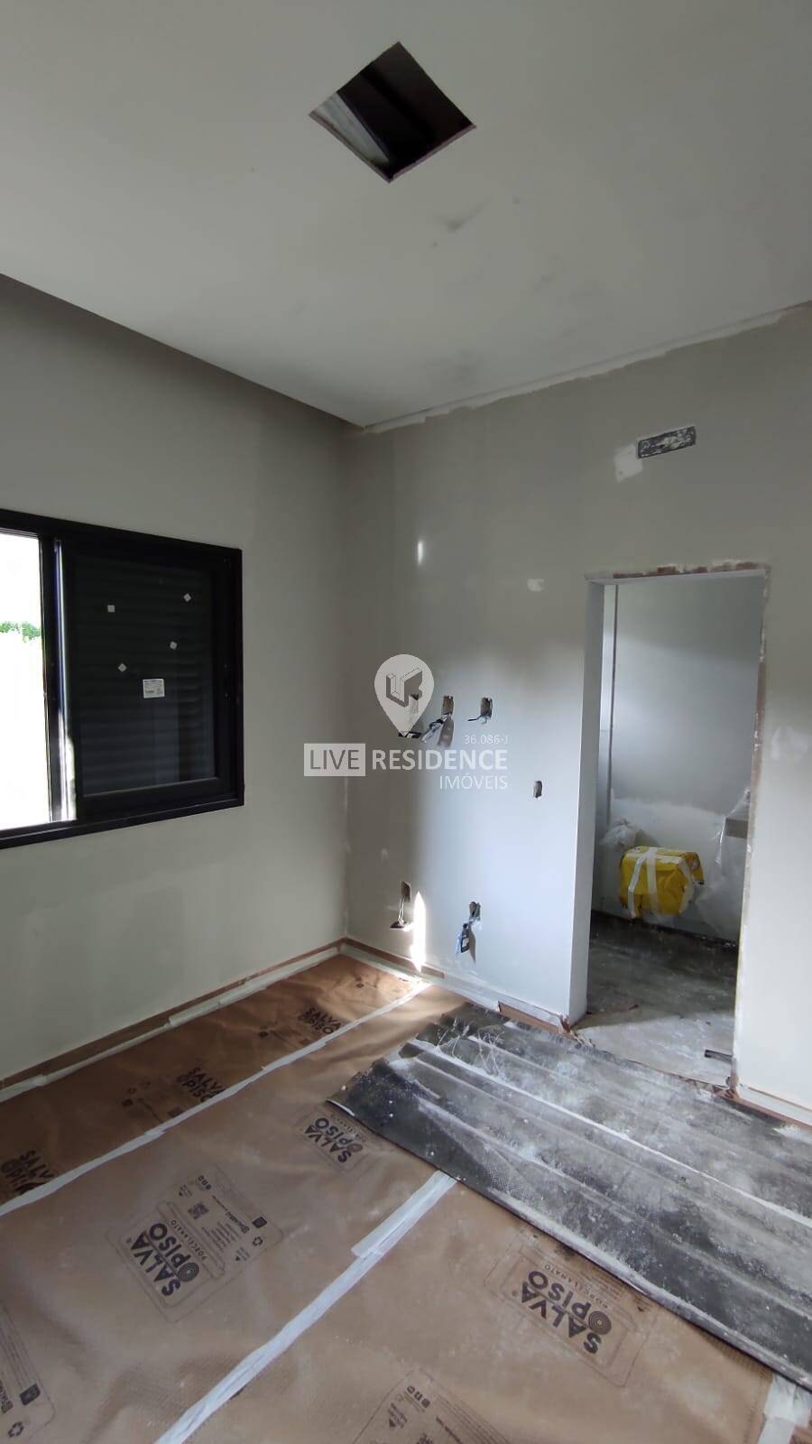 Casa à venda com 3 quartos, 220m² - Foto 11
