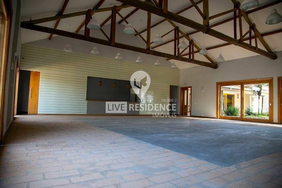 Casa à venda com 3 quartos, 220m² - Foto 32