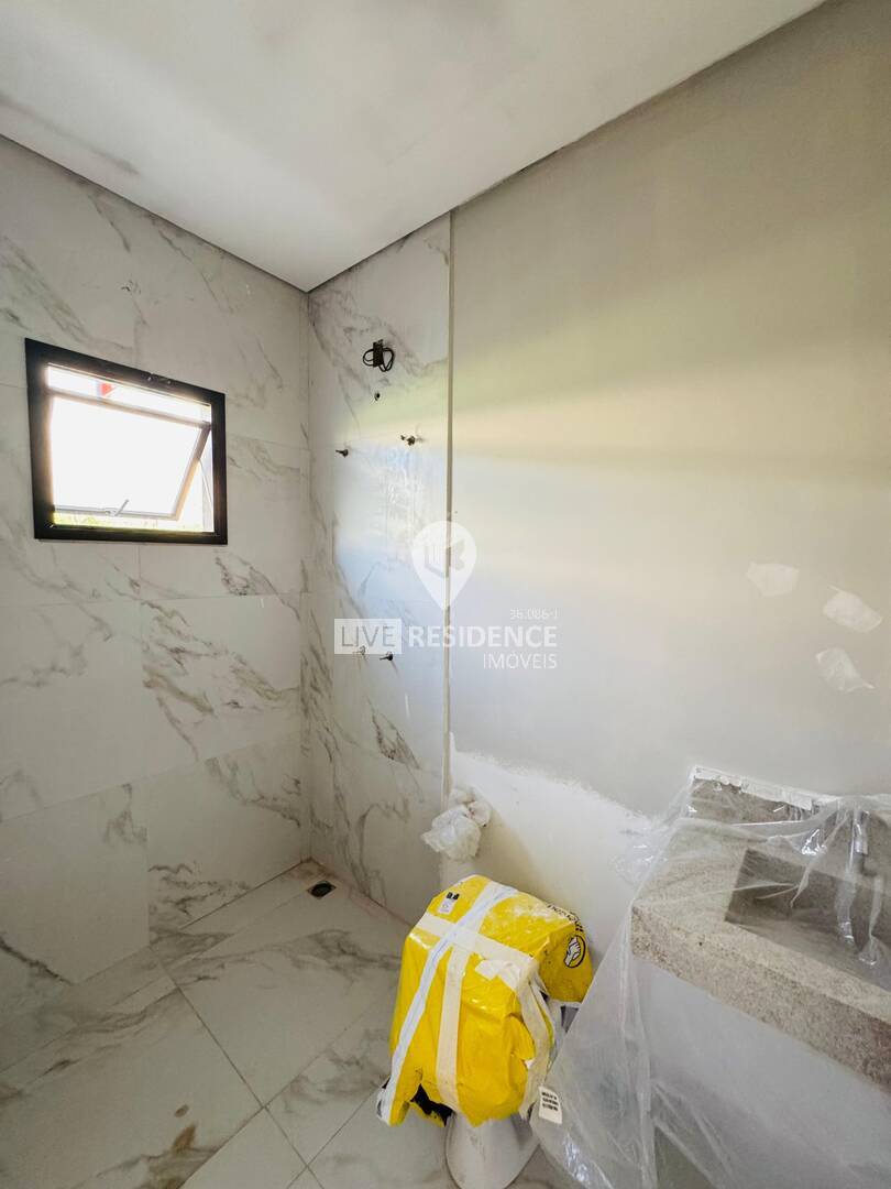 Casa à venda com 3 quartos, 220m² - Foto 12