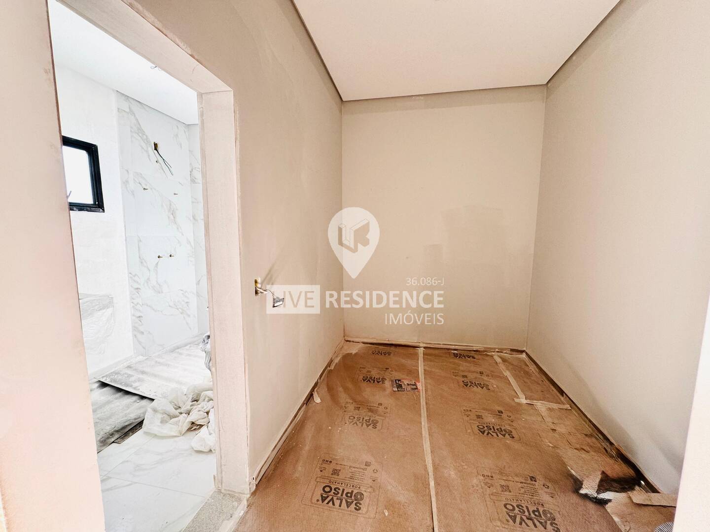 Casa à venda com 3 quartos, 220m² - Foto 16