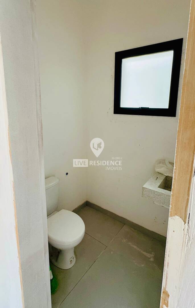 Casa à venda com 3 quartos, 220m² - Foto 8