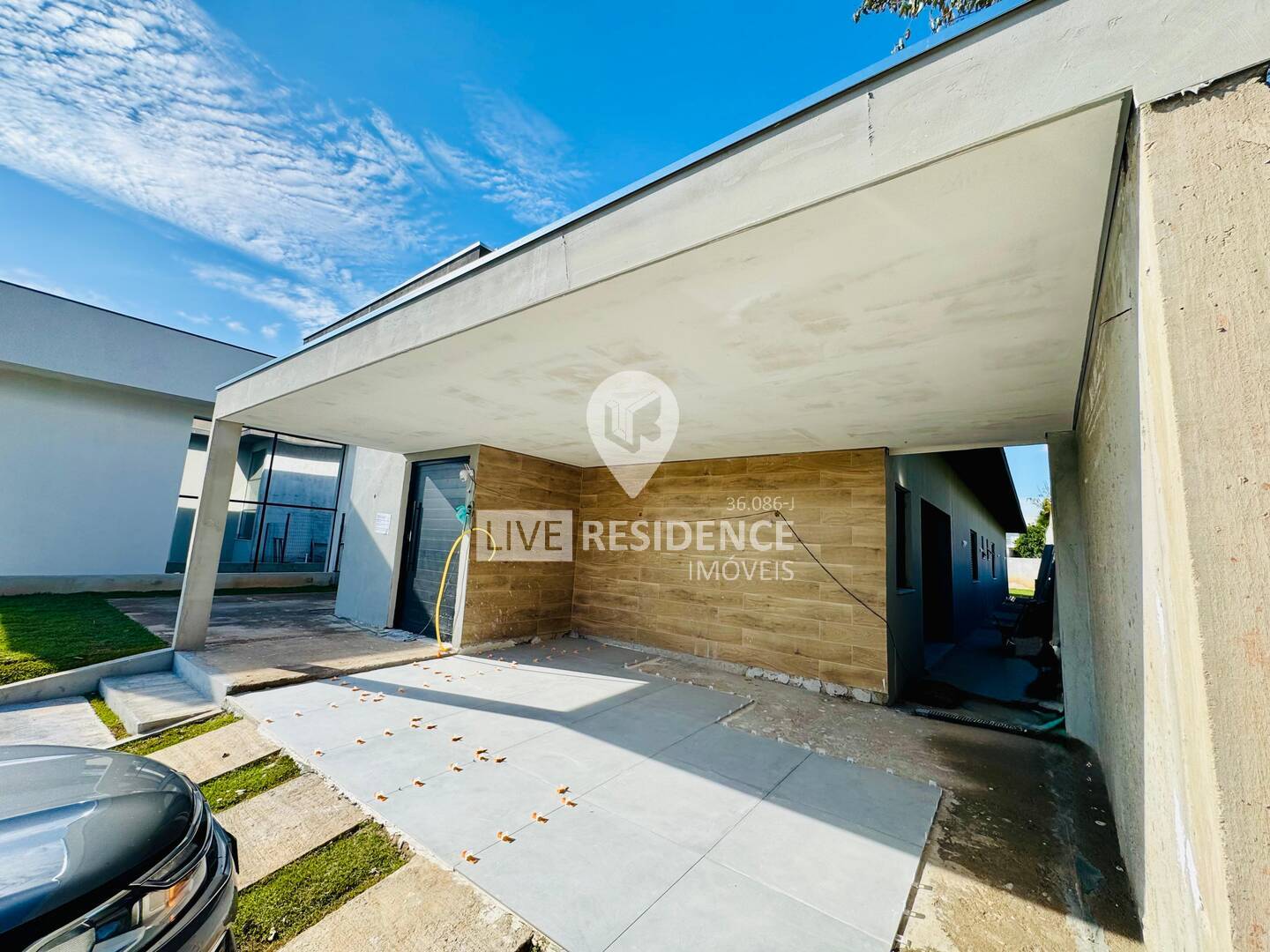 Casa à venda com 3 quartos, 220m² - Foto 2