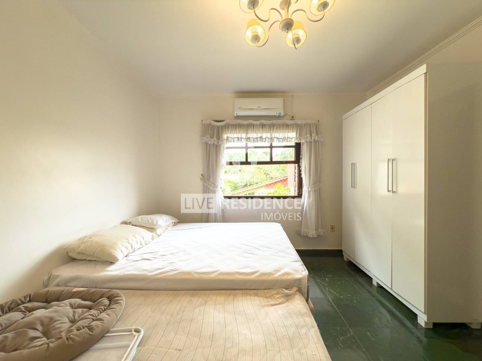 Casa à venda com 4 quartos, 280m² - Foto 32