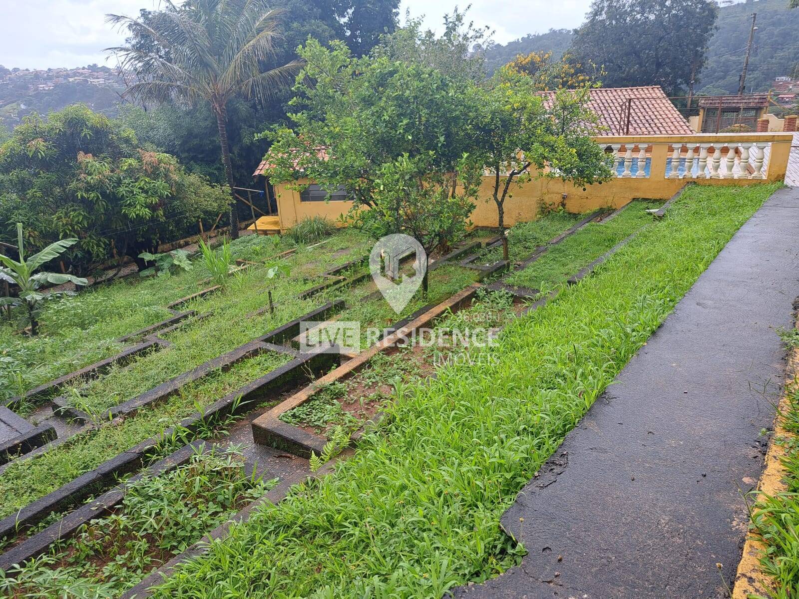 Casa à venda com 2 quartos, 290m² - Foto 7