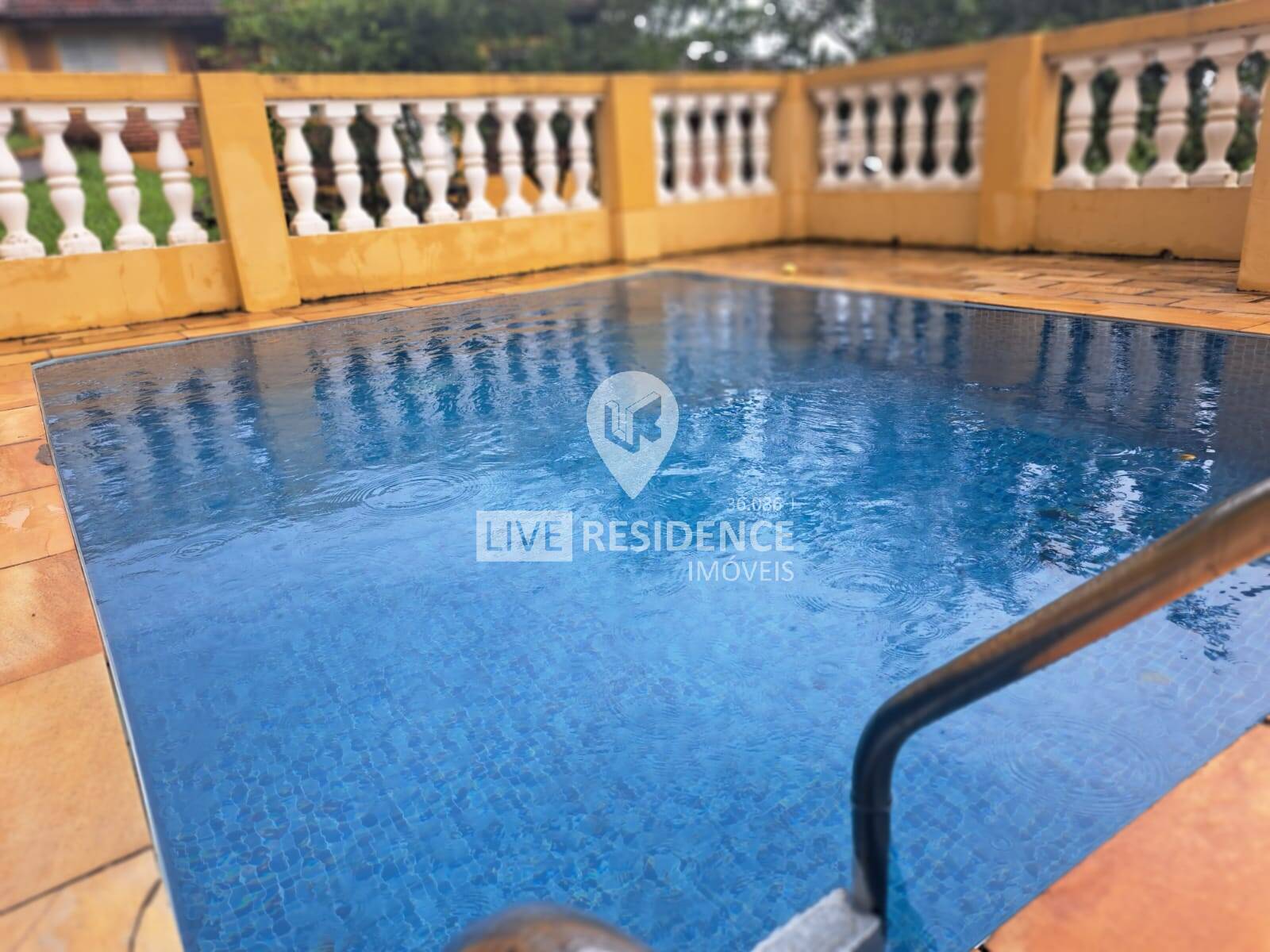 Casa à venda com 2 quartos, 290m² - Foto 10