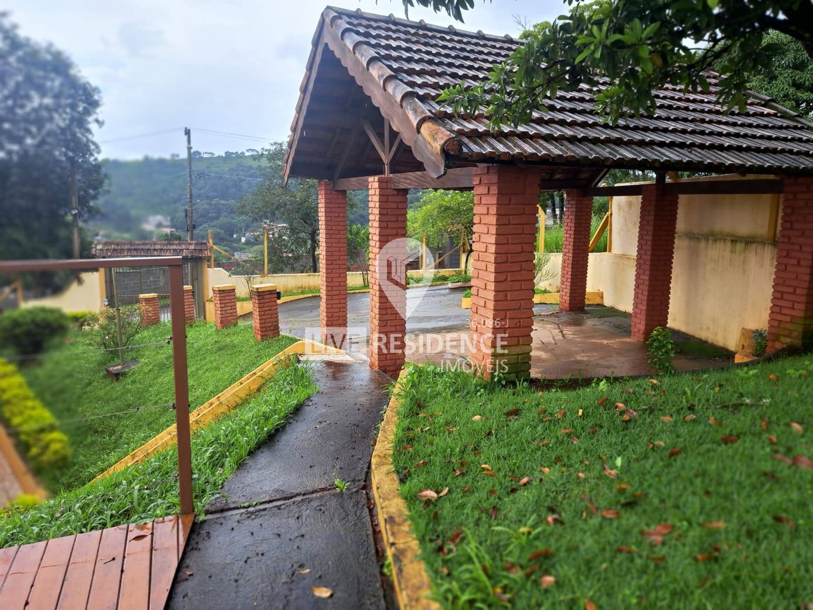Casa à venda com 2 quartos, 290m² - Foto 13
