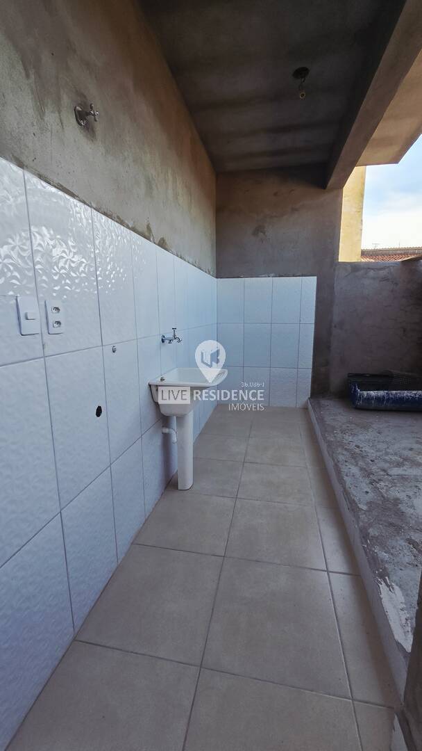 Casa à venda com 2 quartos, 60m² - Foto 4