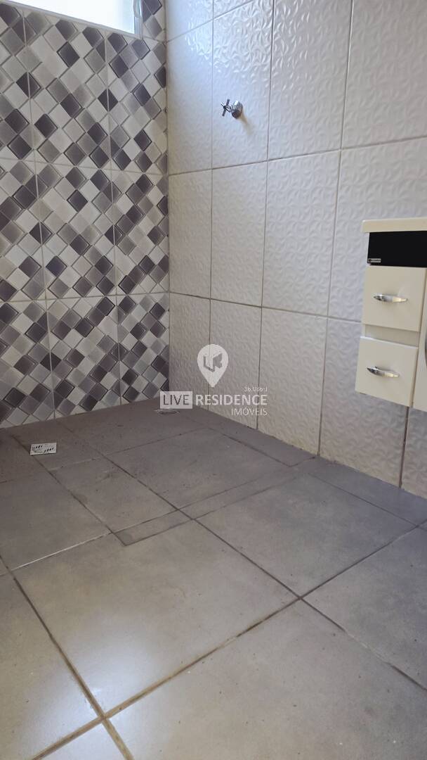 Casa à venda com 2 quartos, 60m² - Foto 10