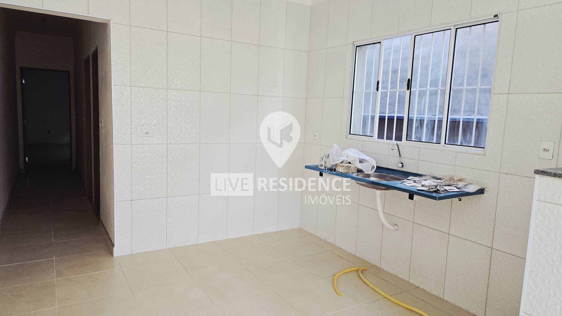 Casa à venda com 2 quartos, 60m² - Foto 11