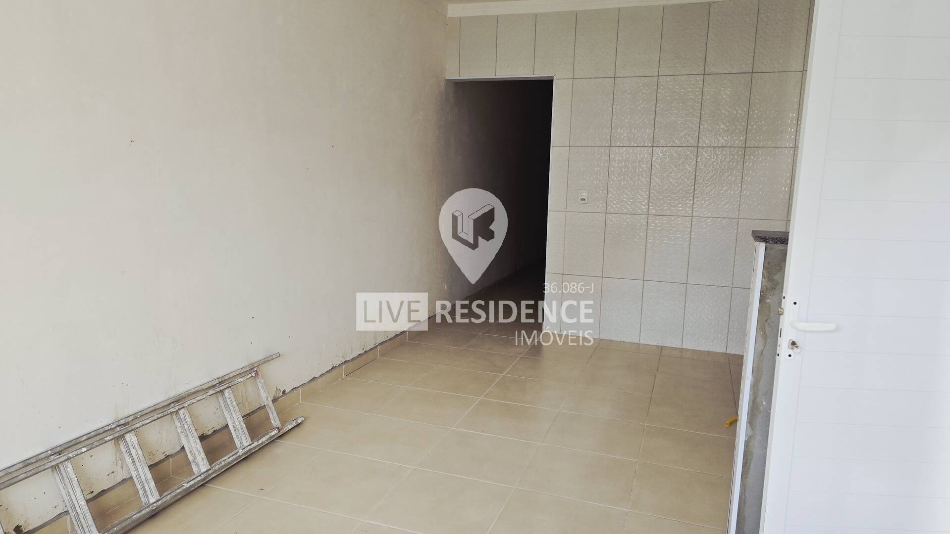 Casa à venda com 2 quartos, 60m² - Foto 12
