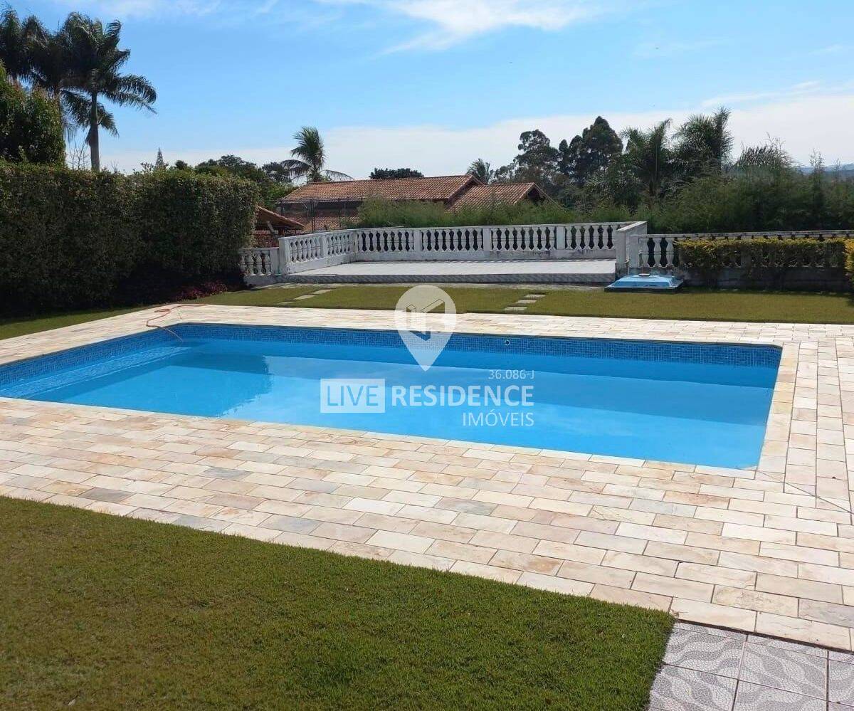 Casa à venda com 3 quartos, 336m² - Foto 1