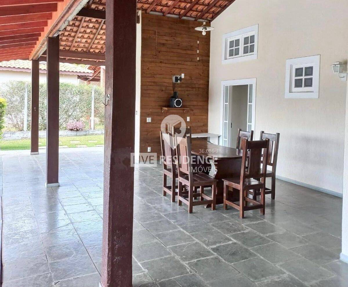 Casa à venda com 3 quartos, 336m² - Foto 6