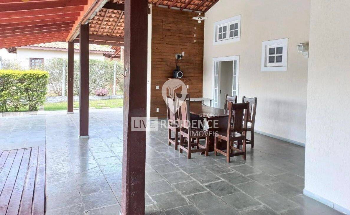 Casa à venda com 3 quartos, 336m² - Foto 8