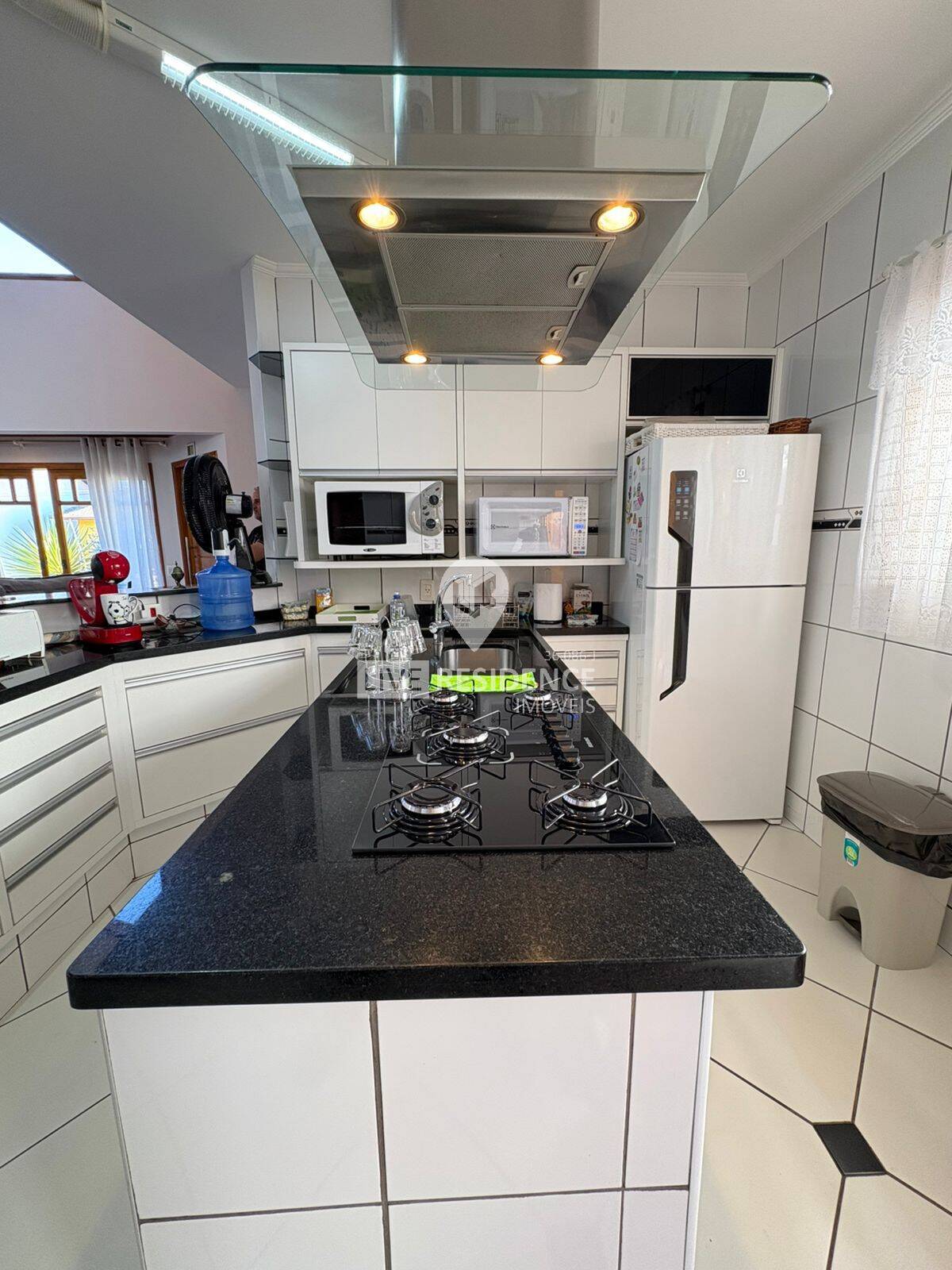 Casa à venda com 3 quartos, 163m² - Foto 9