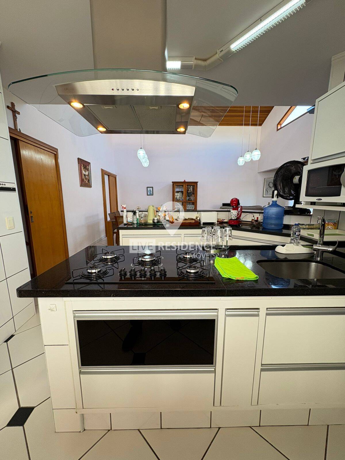 Casa à venda com 3 quartos, 163m² - Foto 8