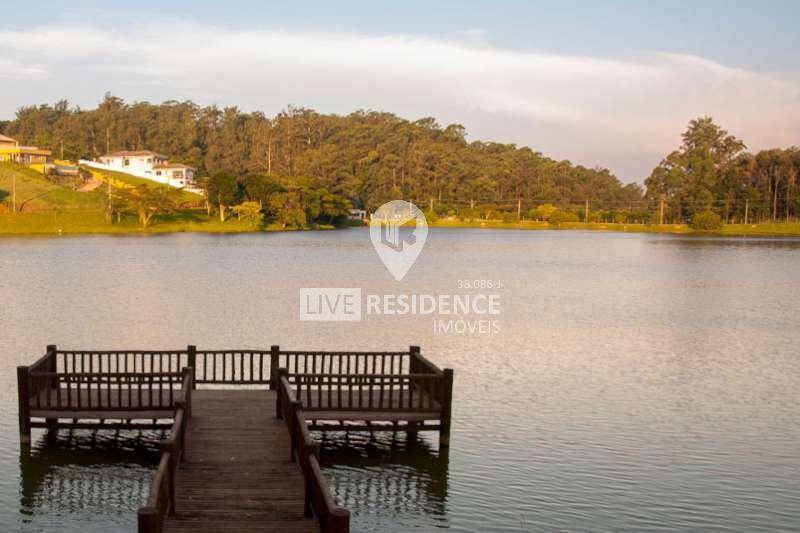 Casa à venda com 3 quartos, 335m² - Foto 3
