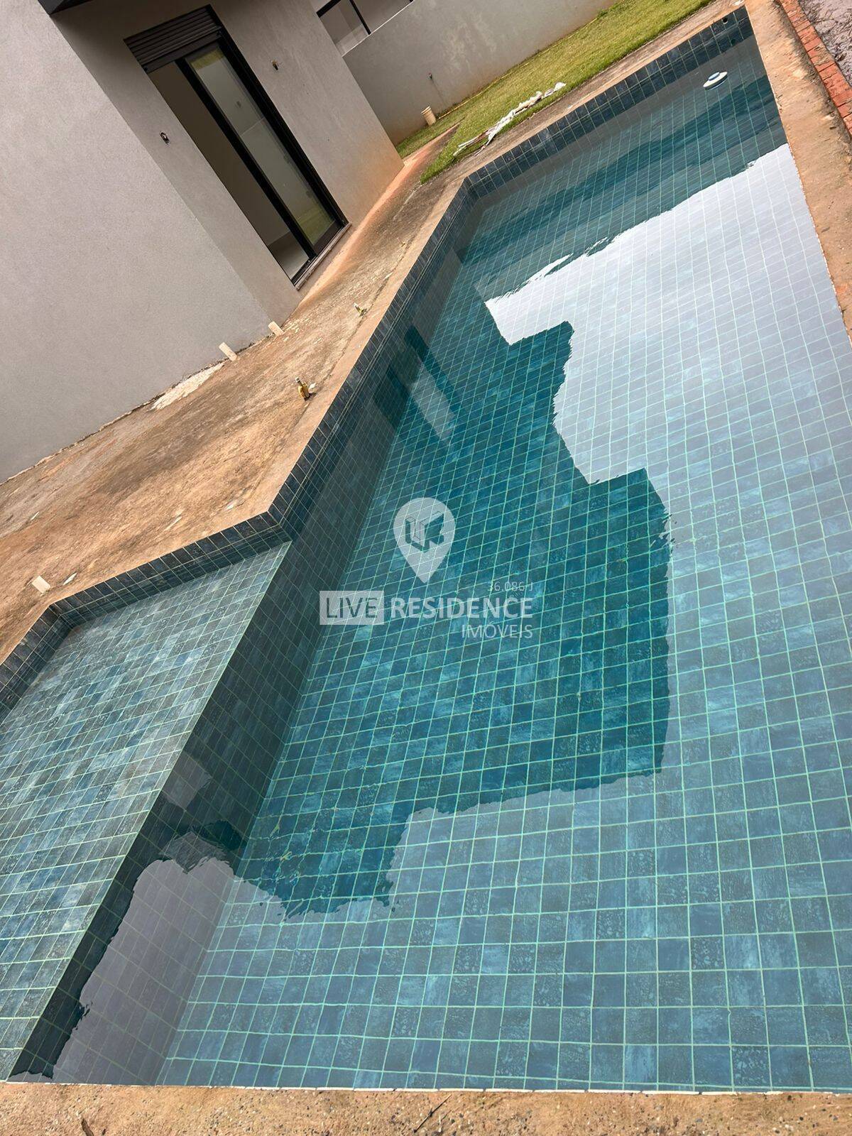 Casa à venda com 3 quartos, 335m² - Foto 10