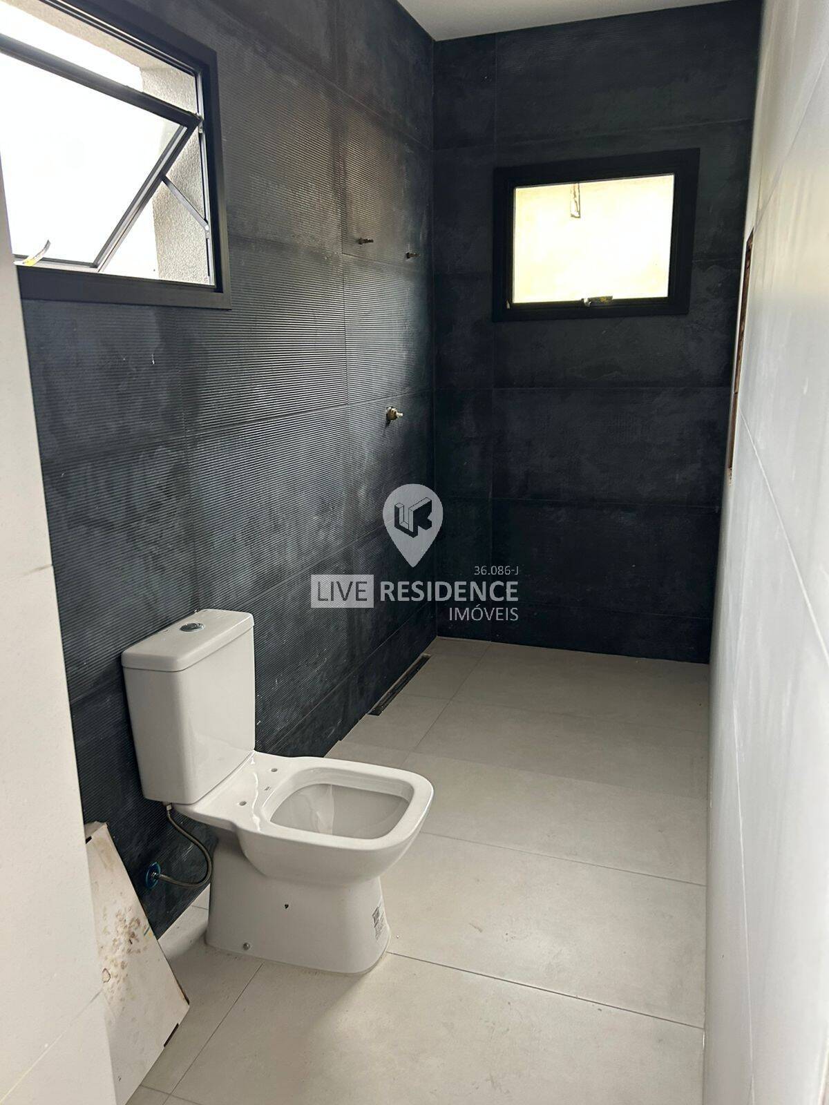 Casa à venda com 3 quartos, 335m² - Foto 14