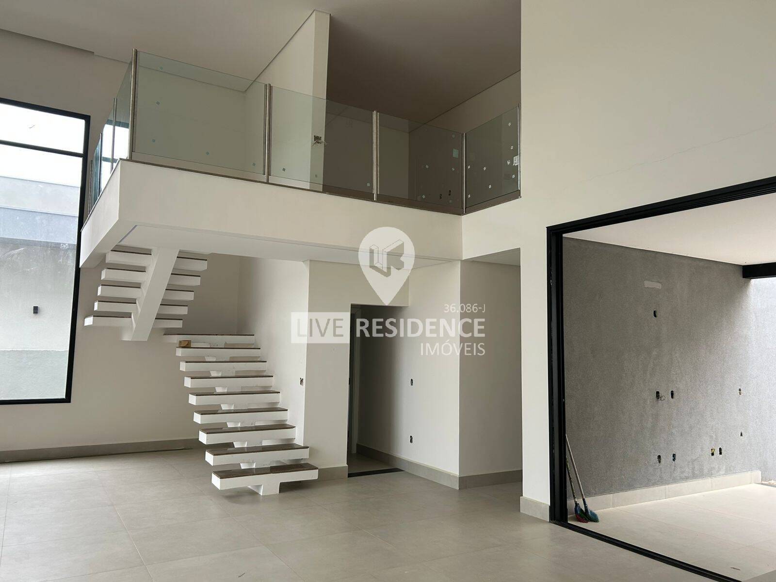 Casa à venda com 3 quartos, 335m² - Foto 13