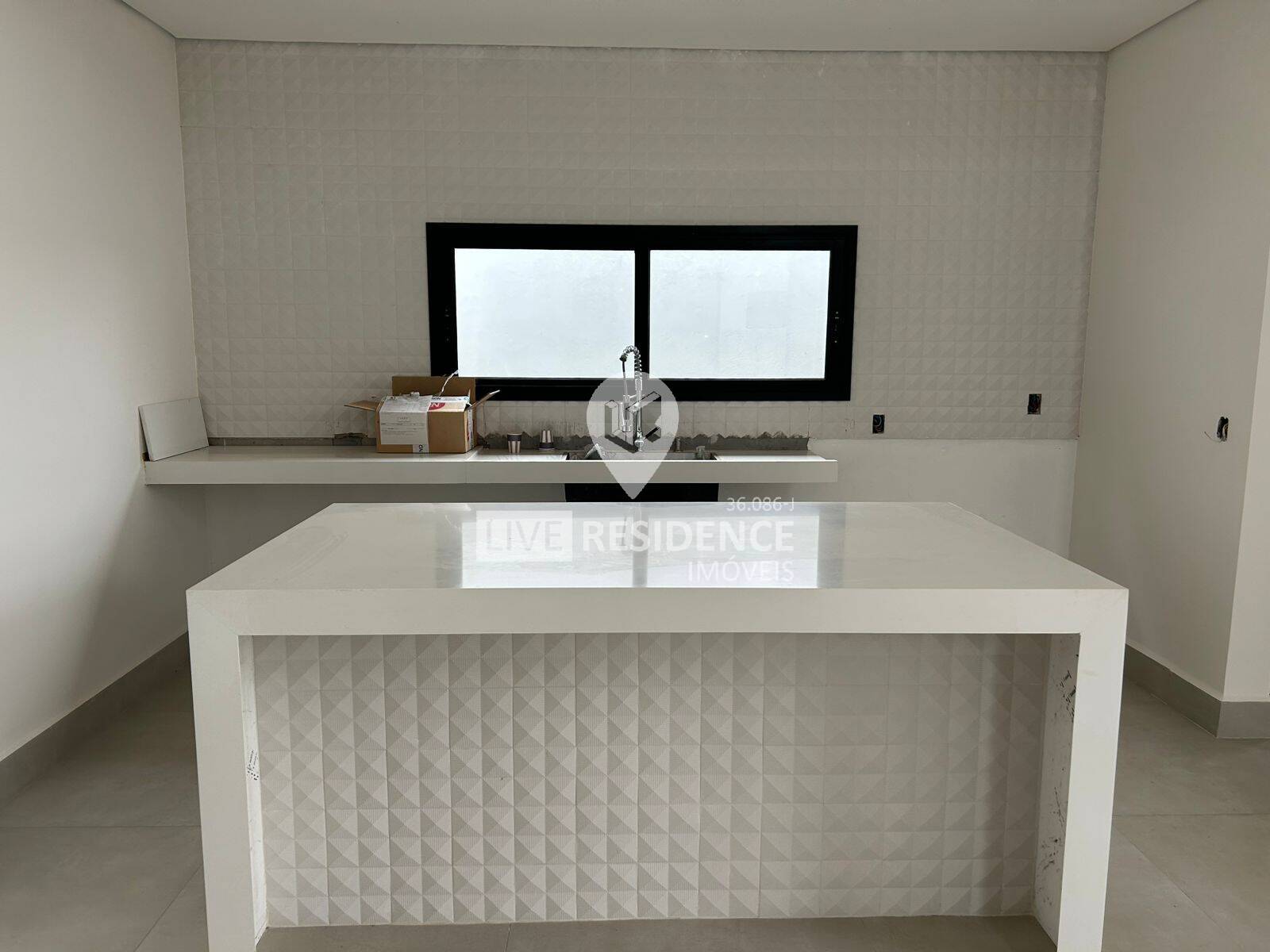 Casa à venda com 3 quartos, 335m² - Foto 16