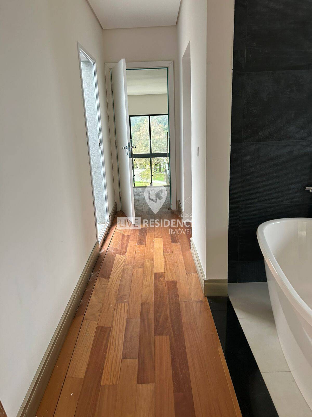 Casa à venda com 3 quartos, 335m² - Foto 25