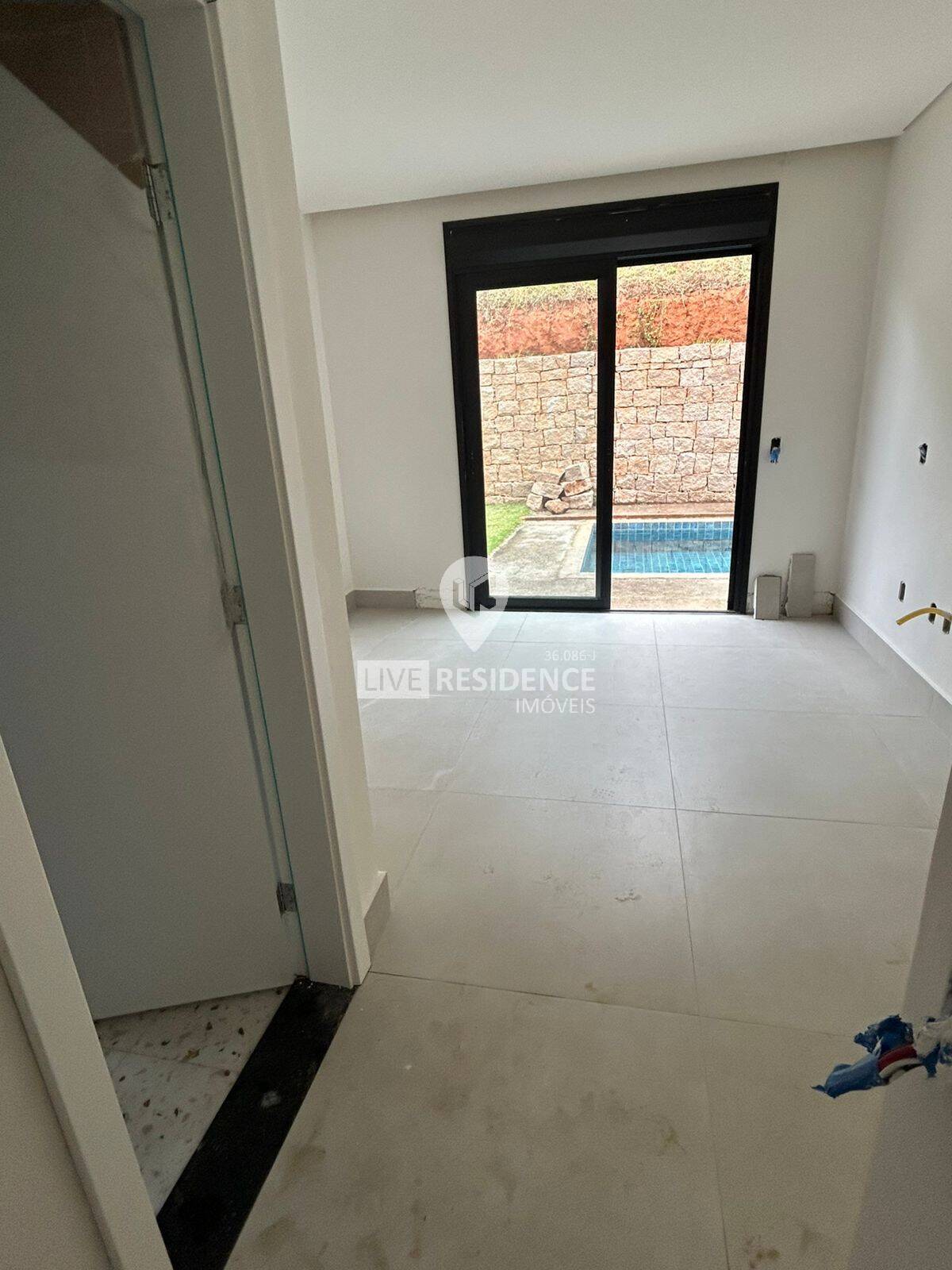 Casa à venda com 3 quartos, 335m² - Foto 26