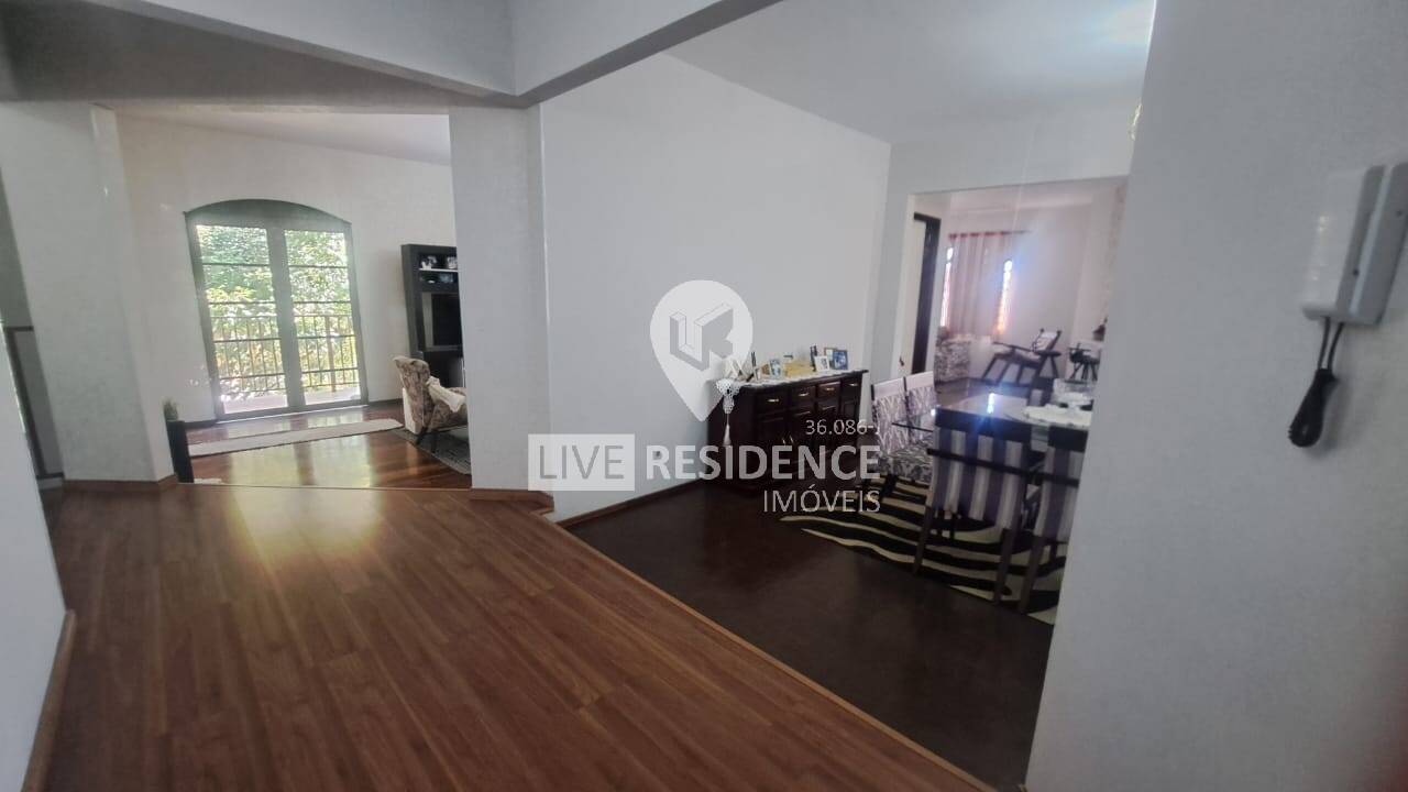 Casa à venda com 4 quartos, 360m² - Foto 6