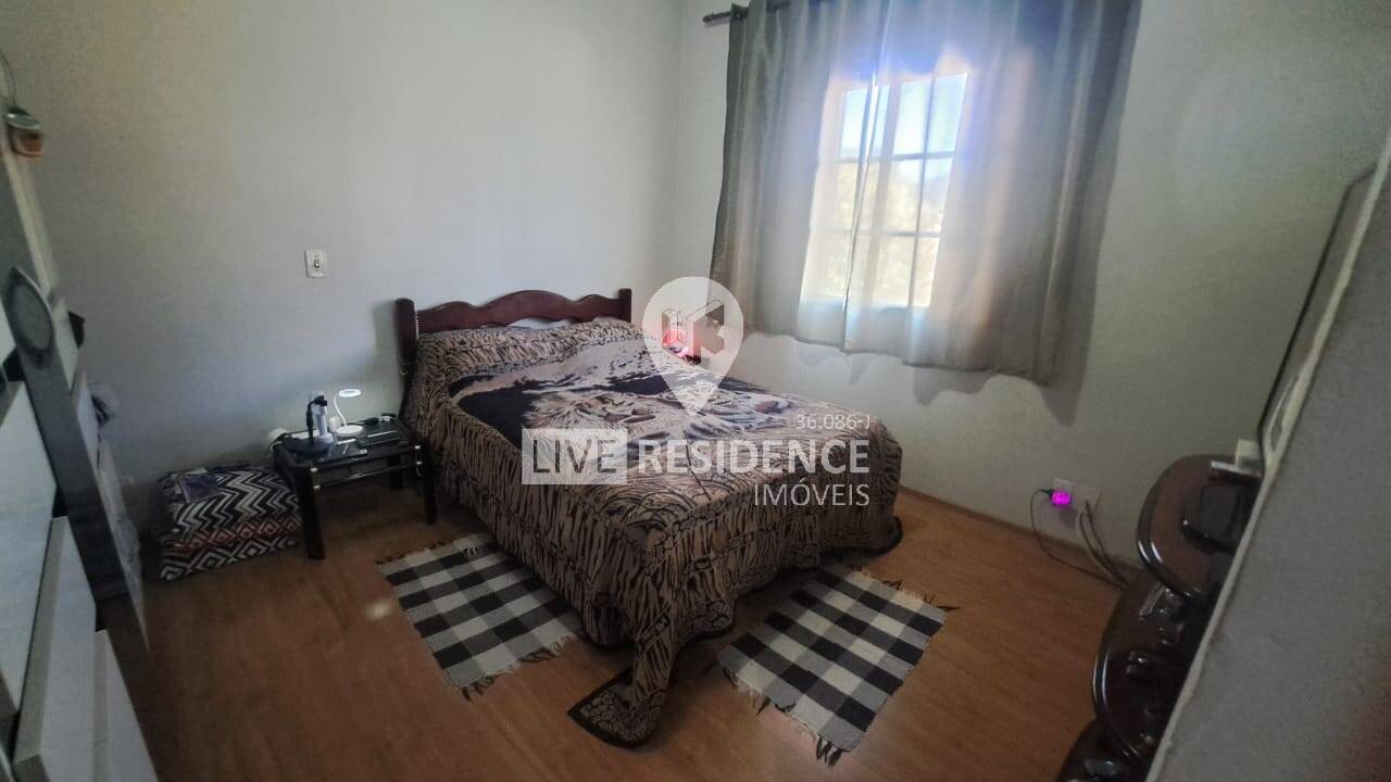 Casa à venda com 4 quartos, 360m² - Foto 24