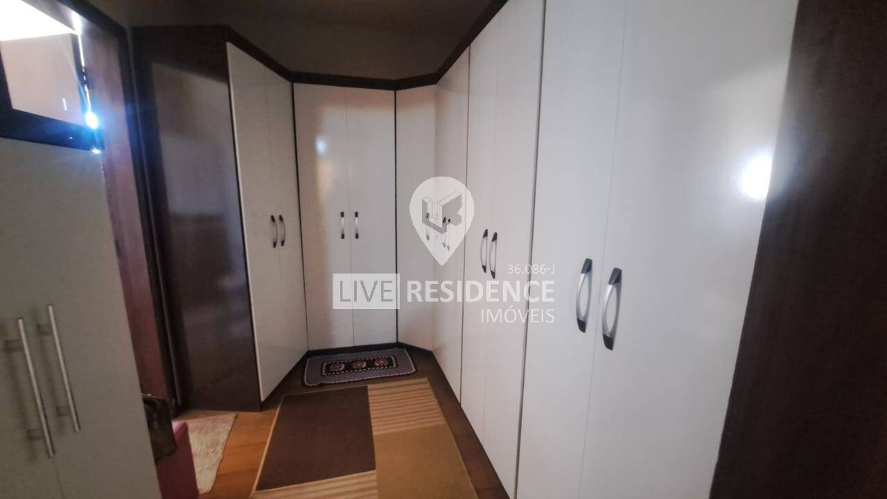 Casa à venda com 4 quartos, 360m² - Foto 30