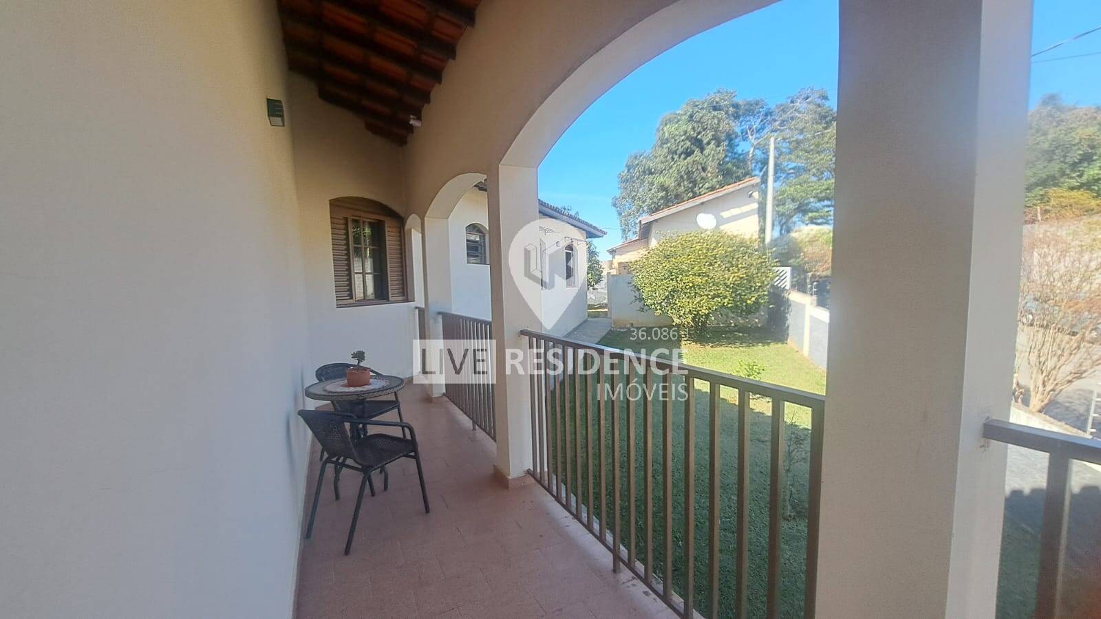 Casa à venda com 4 quartos, 360m² - Foto 9
