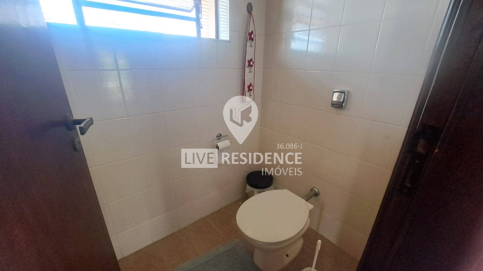 Casa à venda com 4 quartos, 360m² - Foto 36