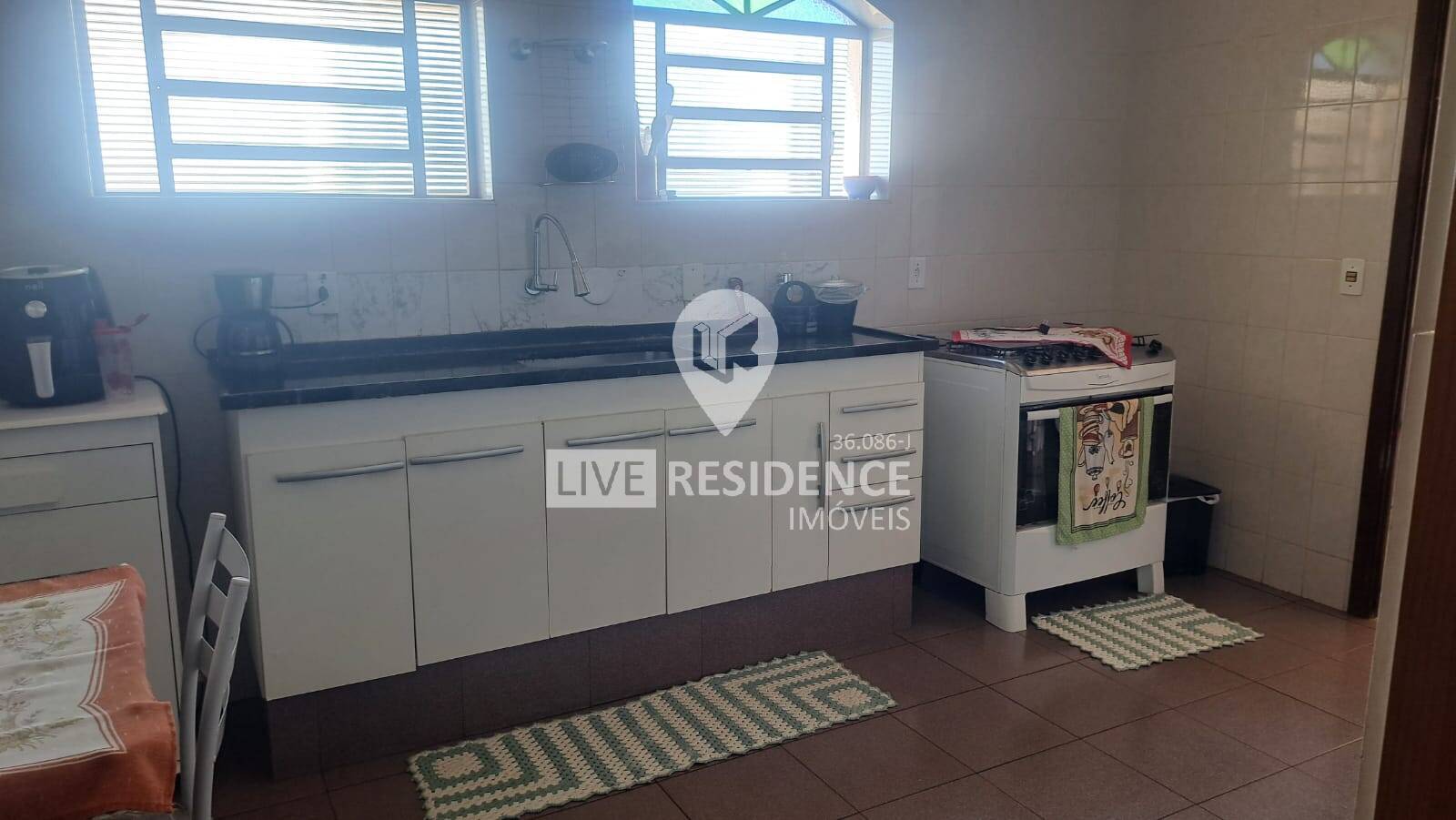 Casa à venda com 4 quartos, 360m² - Foto 44