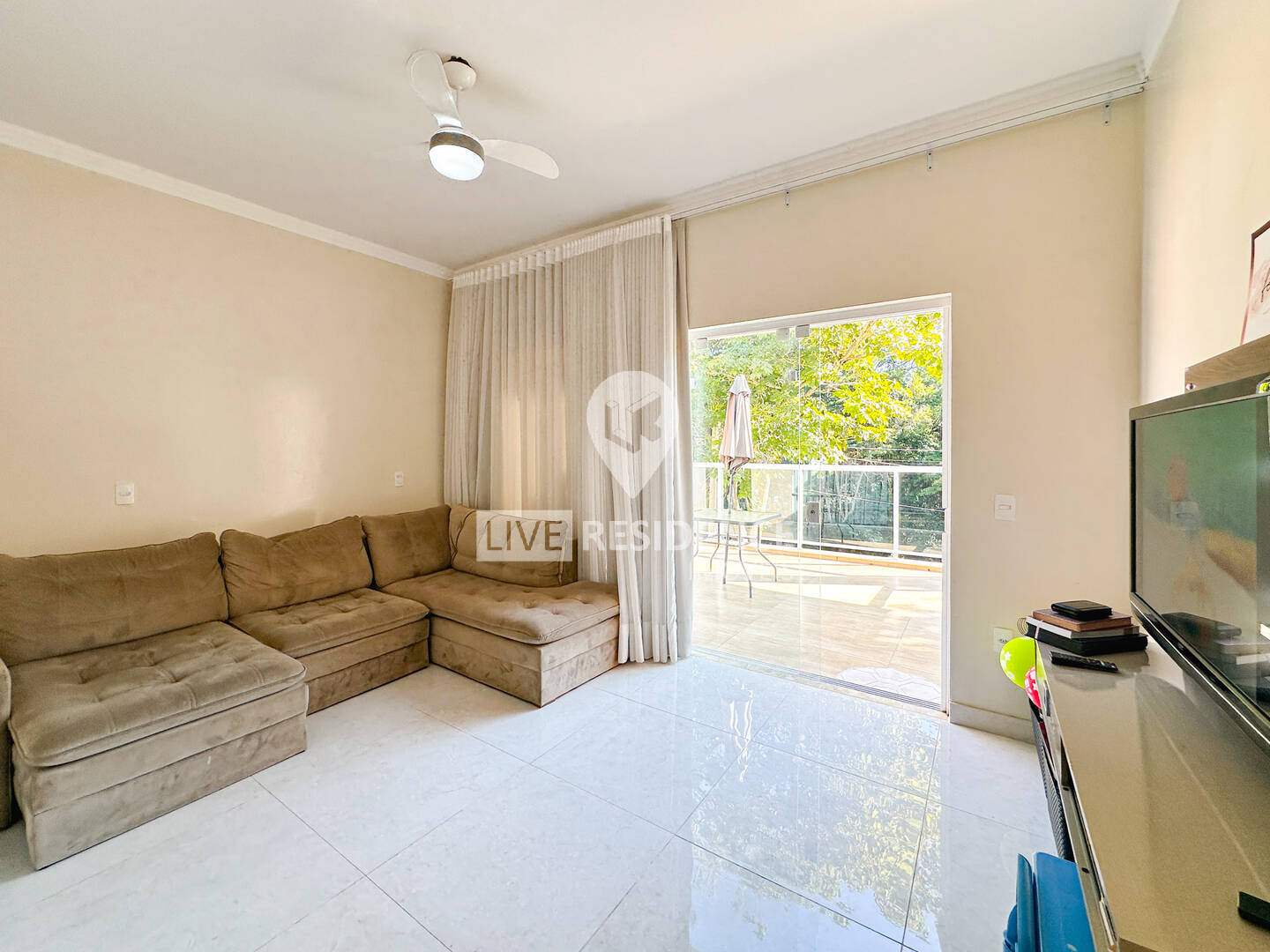Casa à venda com 4 quartos, 200m² - Foto 15