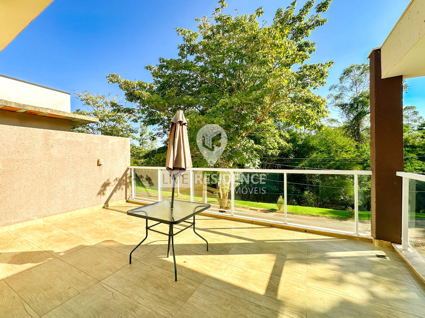 Casa à venda com 4 quartos, 200m² - Foto 4