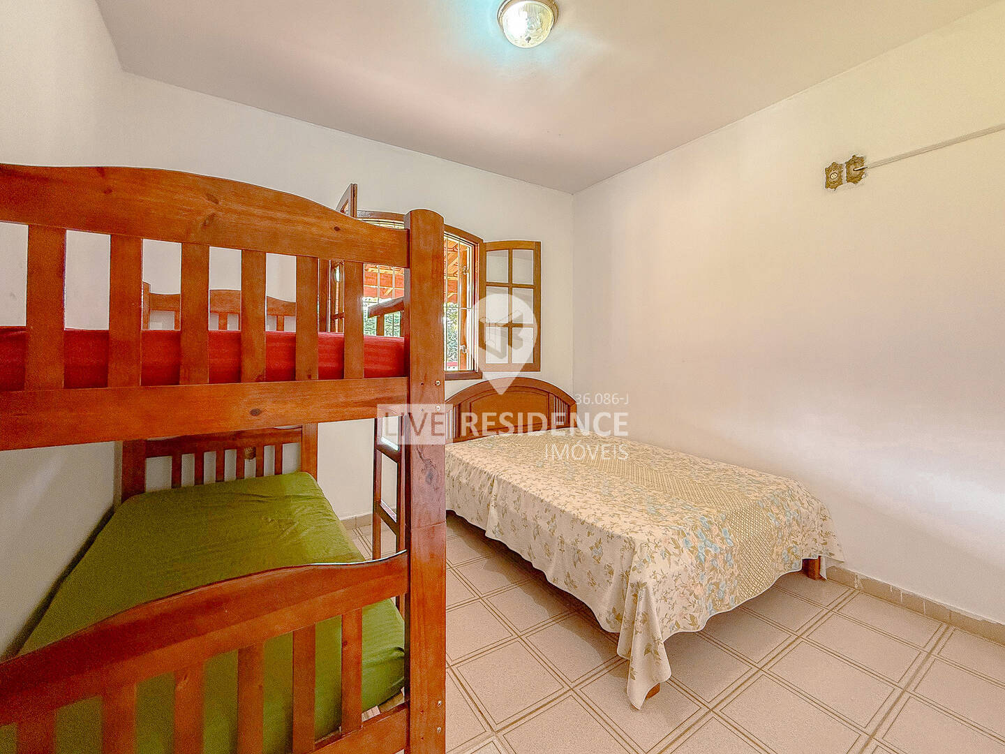 Casa à venda com 5 quartos, 426m² - Foto 18