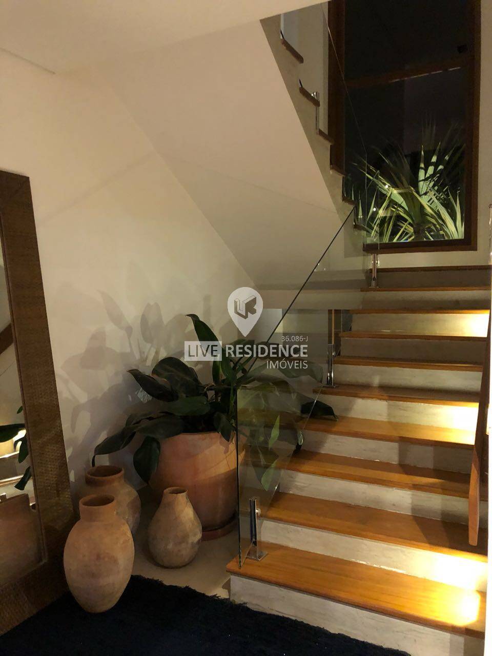 Casa à venda com 5 quartos, 684m² - Foto 2