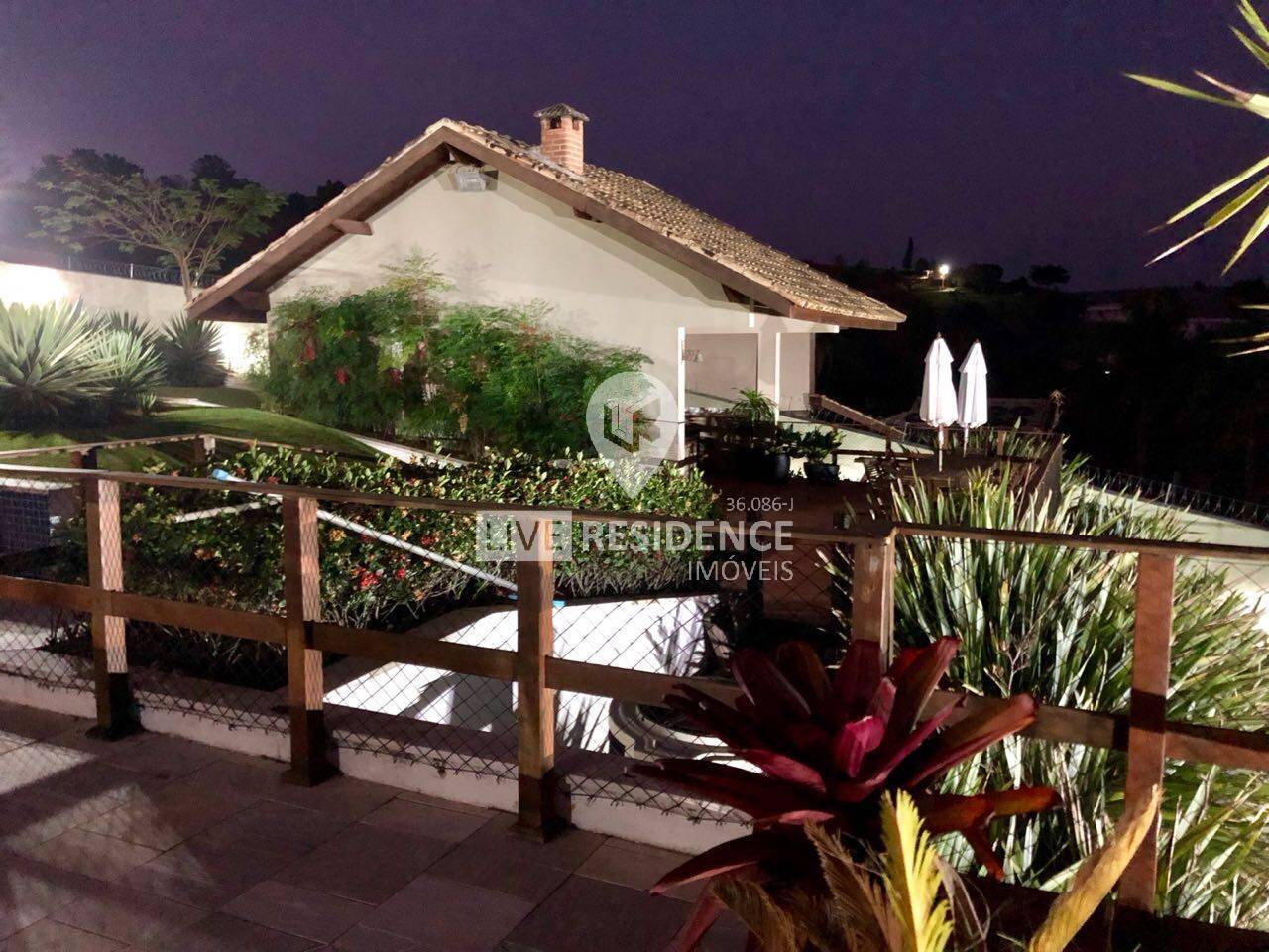 Casa à venda com 5 quartos, 684m² - Foto 9