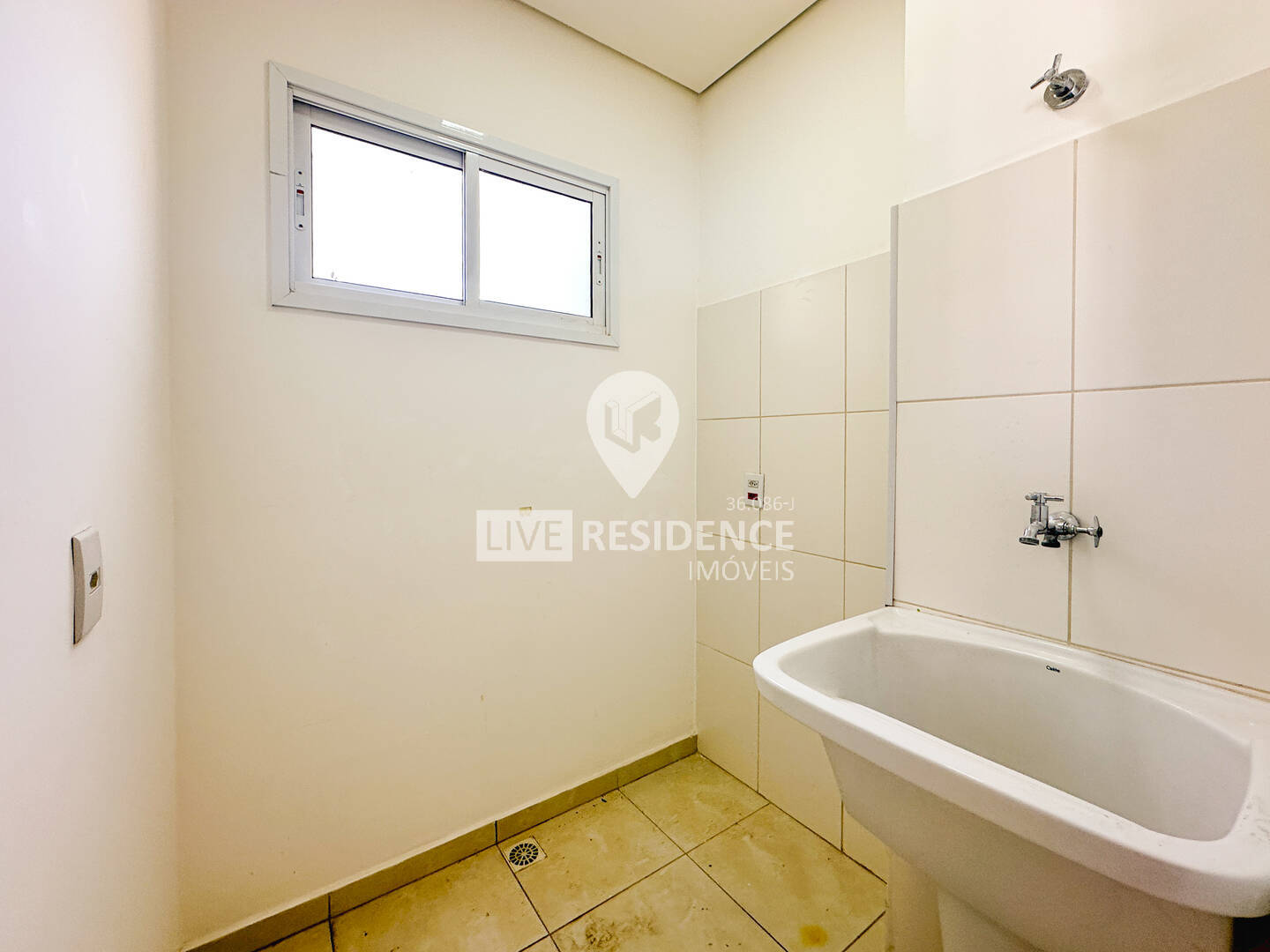 Apartamento à venda com 2 quartos, 63m² - Foto 11