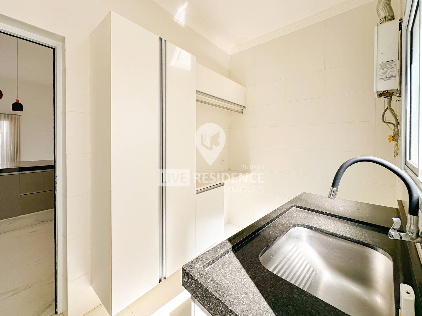 Casa à venda com 3 quartos, 200m² - Foto 25