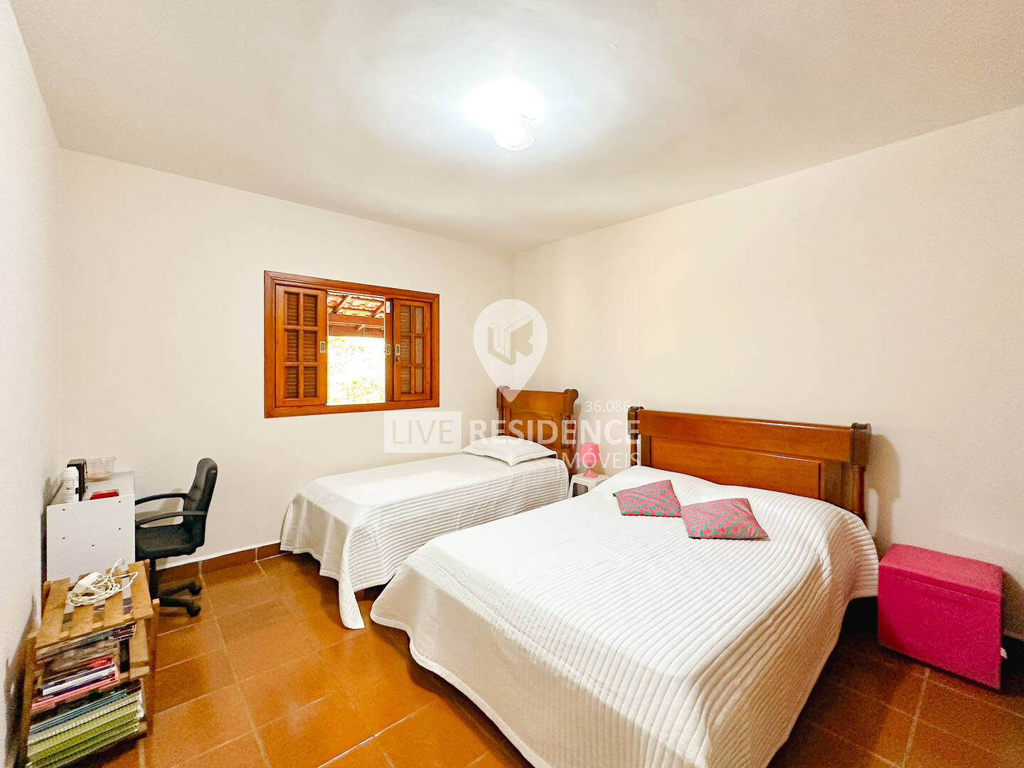 Casa à venda com 3 quartos, 232m² - Foto 15