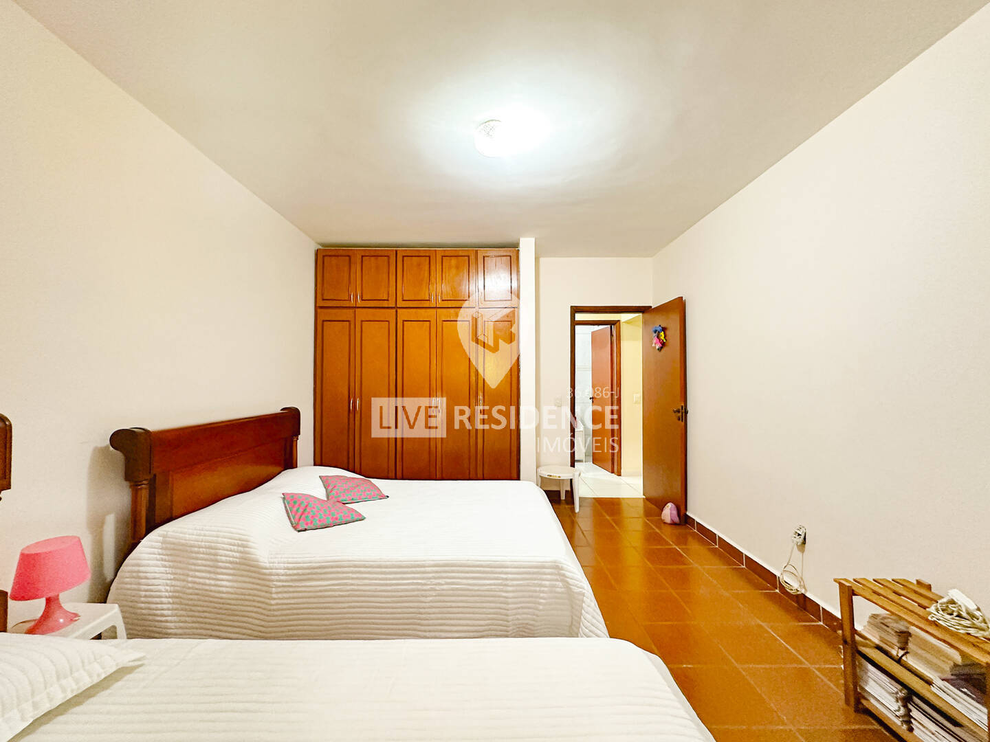 Casa à venda com 3 quartos, 232m² - Foto 16