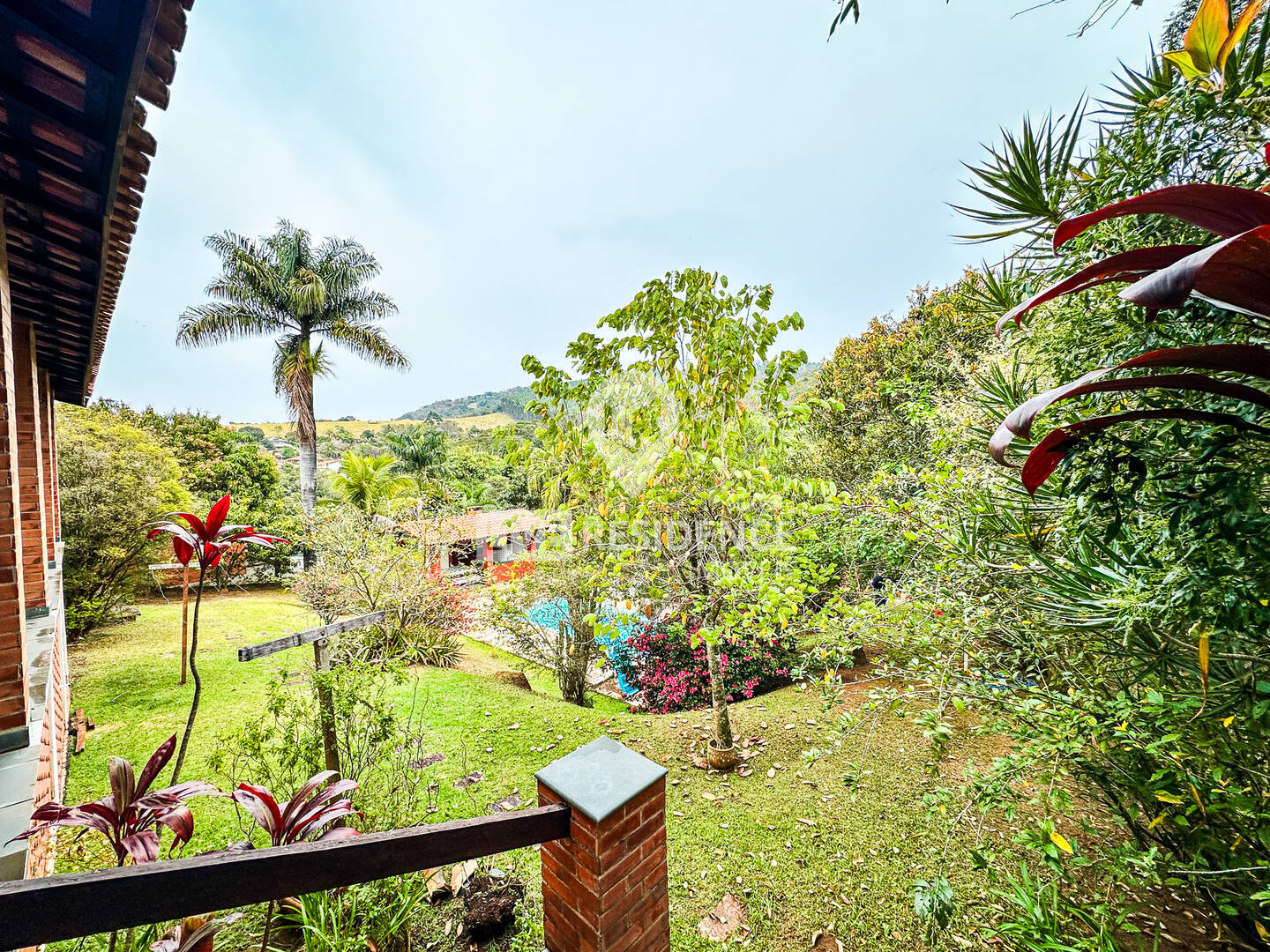Casa à venda com 3 quartos, 232m² - Foto 17
