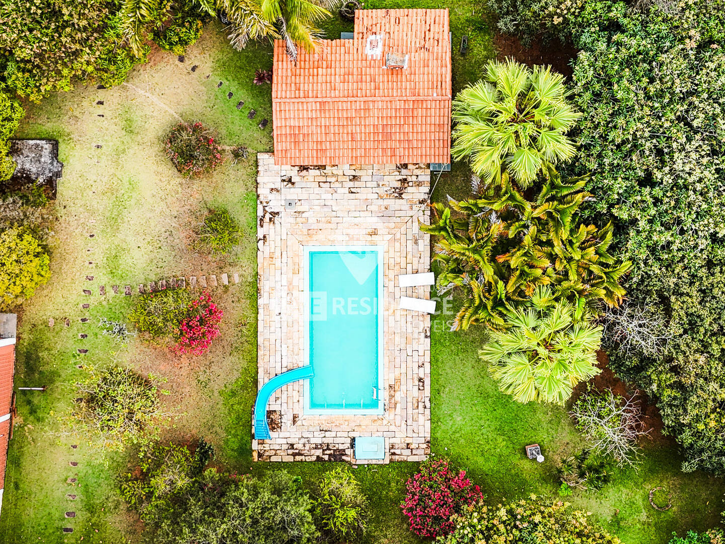 Casa à venda com 3 quartos, 232m² - Foto 23