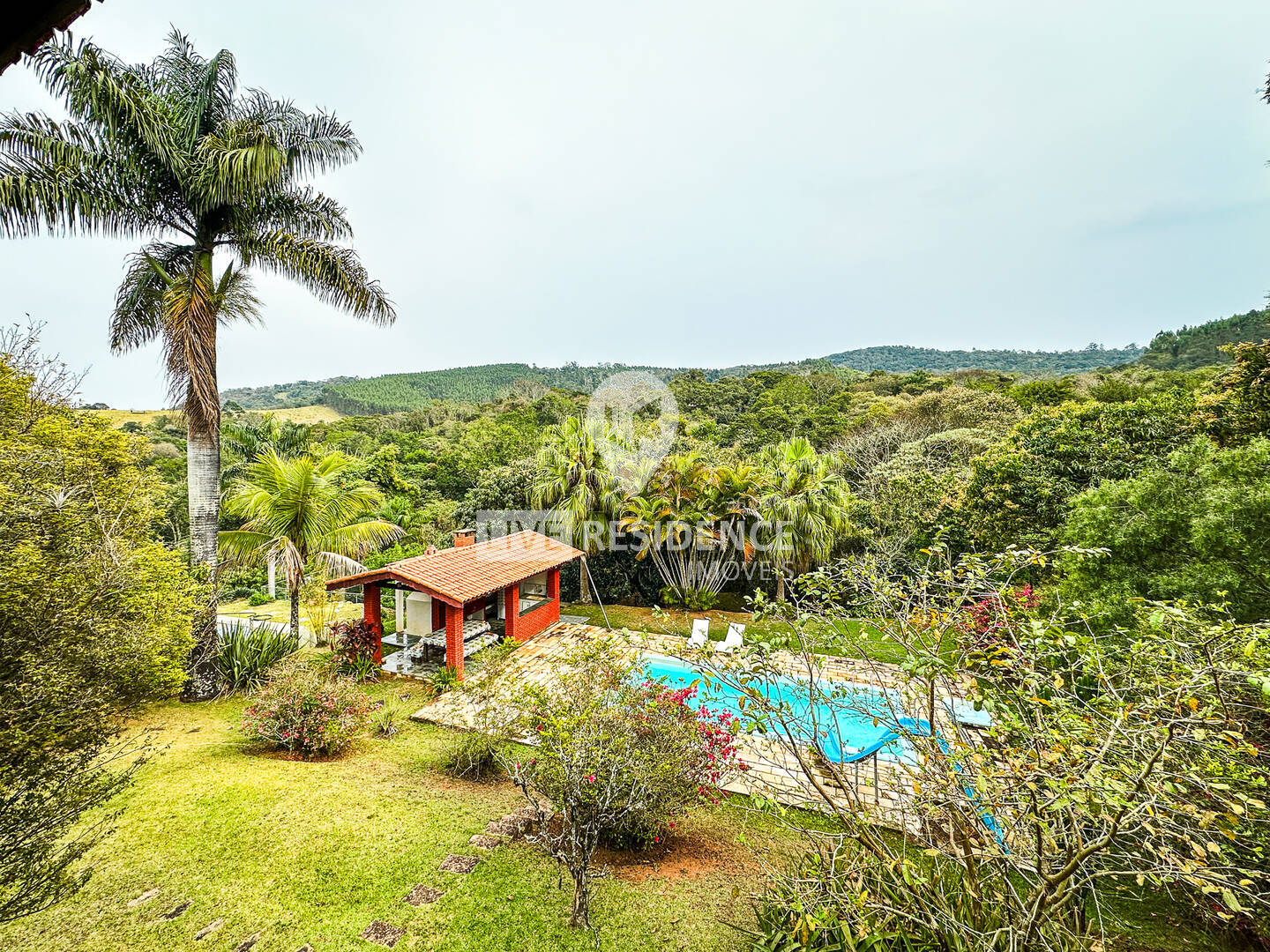 Casa à venda com 3 quartos, 232m² - Foto 36