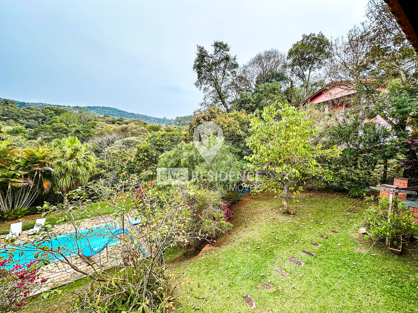 Casa à venda com 3 quartos, 232m² - Foto 37