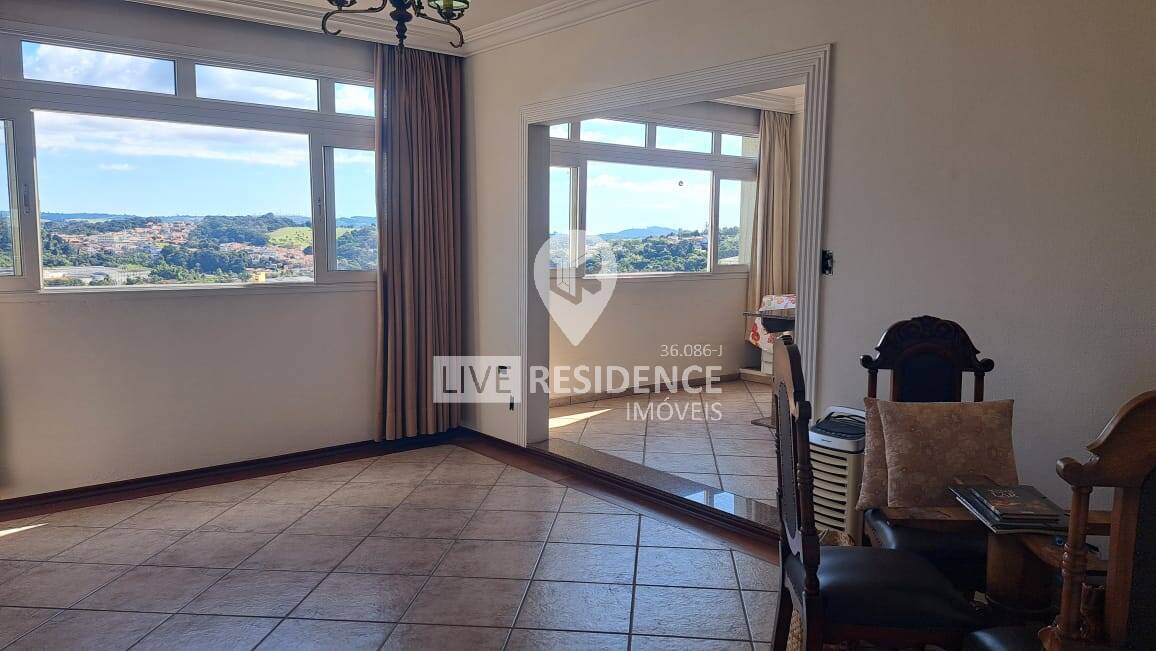 Apartamento à venda com 3 quartos, 117m² - Foto 3