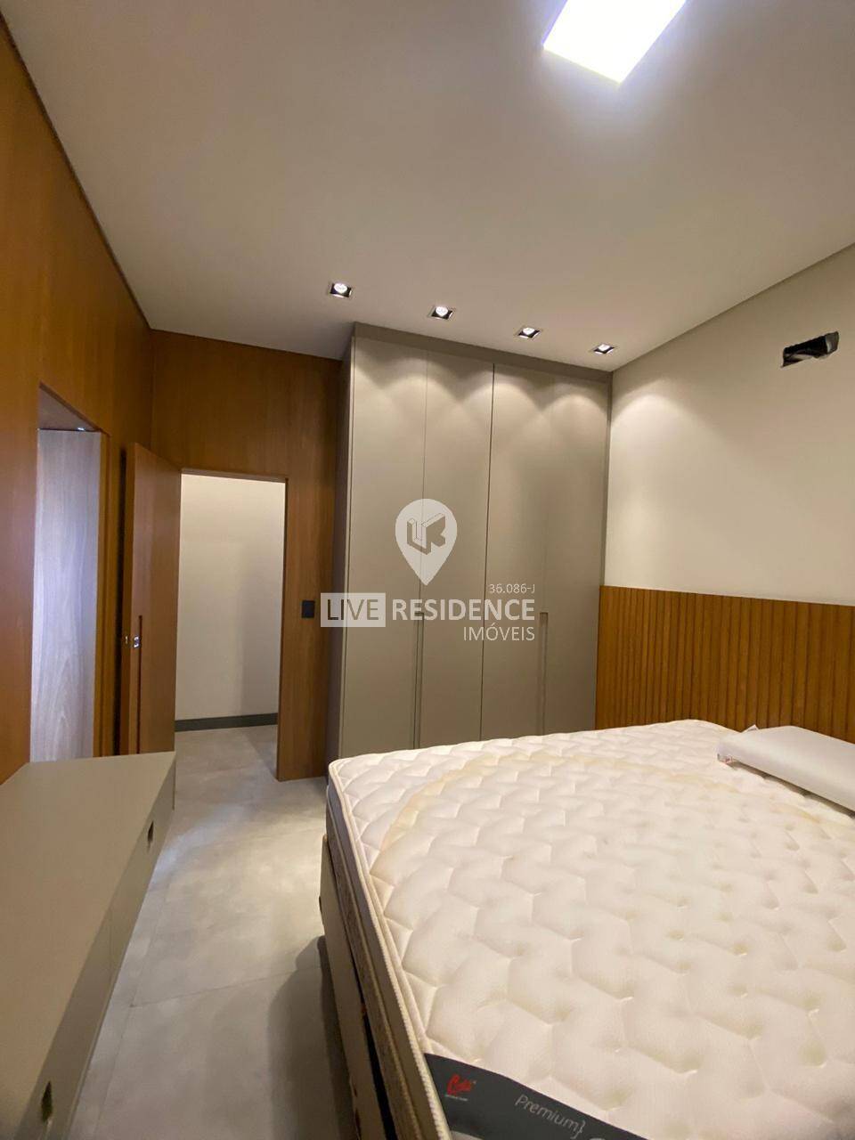Casa à venda com 3 quartos, 272m² - Foto 15