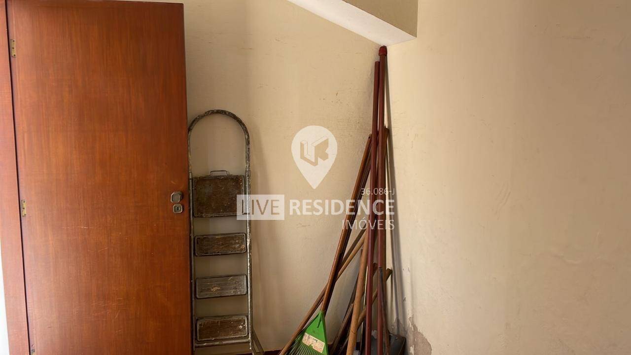 Casa à venda com 4 quartos, 455m² - Foto 3