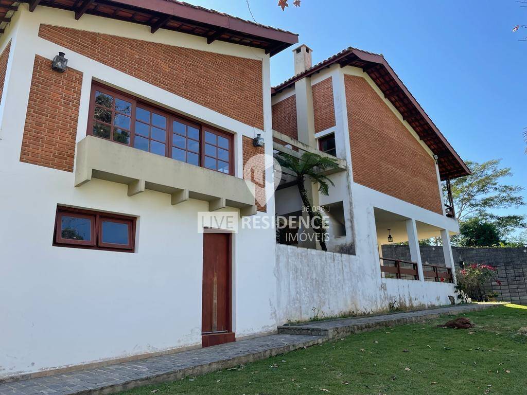 Casa à venda com 4 quartos, 455m² - Foto 2
